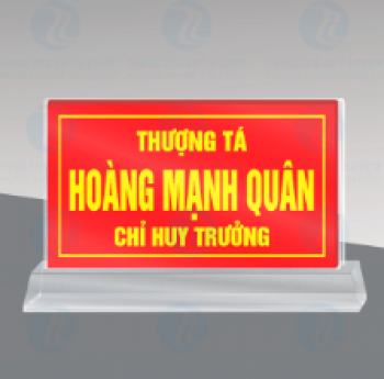 Bảng chức danh để bàn giá tốt nhất thị trường